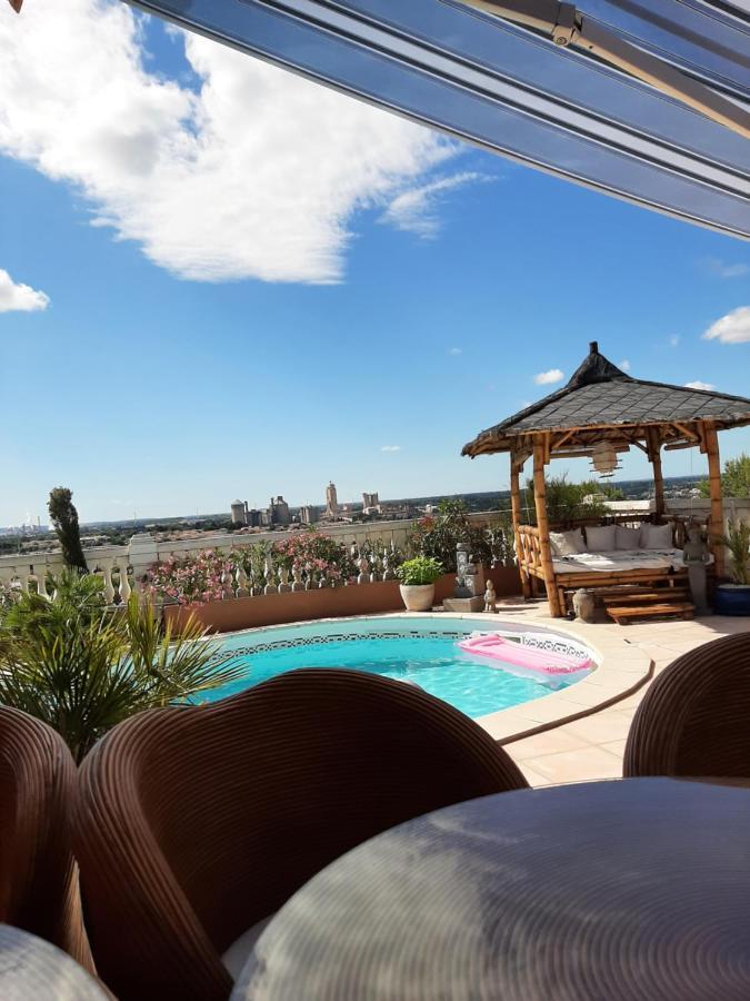 Bed and Breakfast Les Collines D'Ugernum Beaucaire  Exterior foto